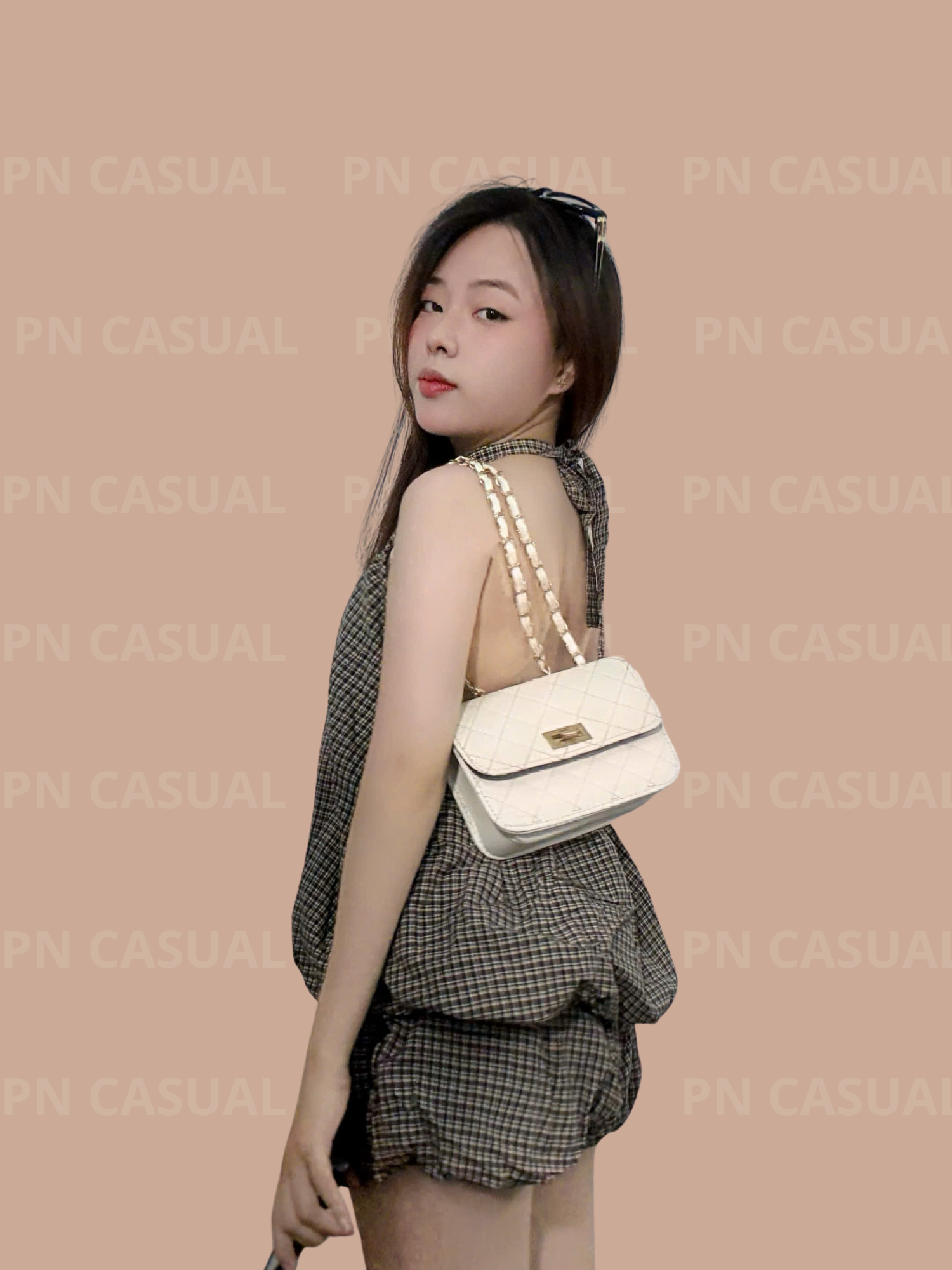 Váy yếm caro