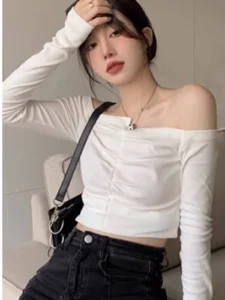 Áo trễ vai croptop